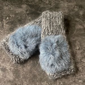 Rabbit fur fingerless gloves